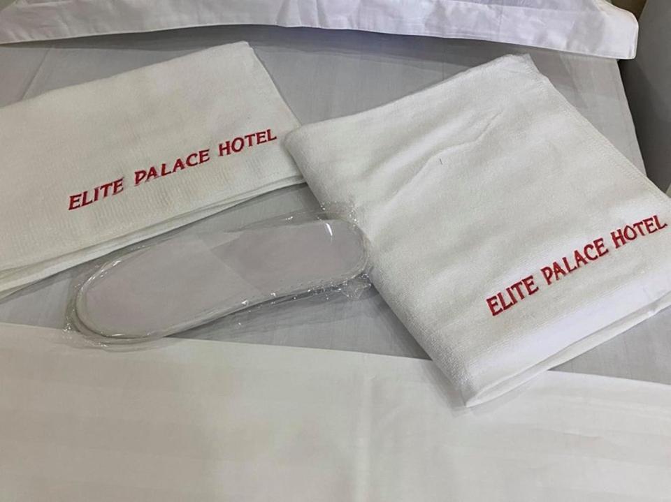 Elite Palace Plus Hotel Batoemi Buitenkant foto
