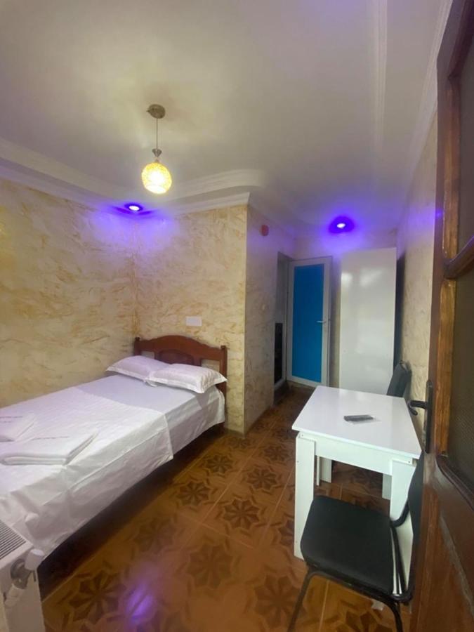 Elite Palace Plus Hotel Batoemi Buitenkant foto